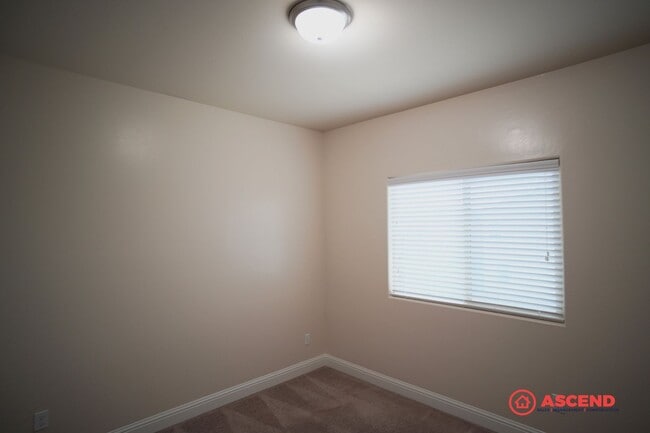 Building Photo - Remarkable 4 Bedroom Home With Office!