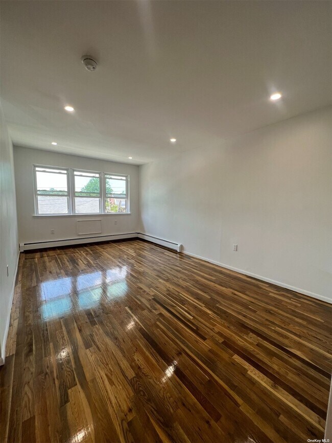 Building Photo - 45-87-87 160th St