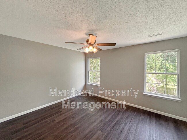 Building Photo - 110 Golden Crest Ct