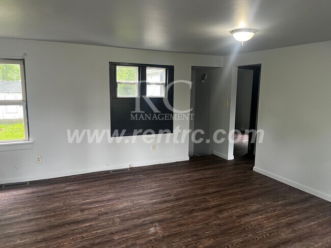 Building Photo - 229 Kentucky-