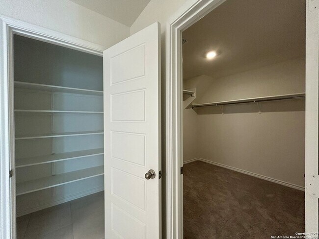 Building Photo - 11806 Black Rose