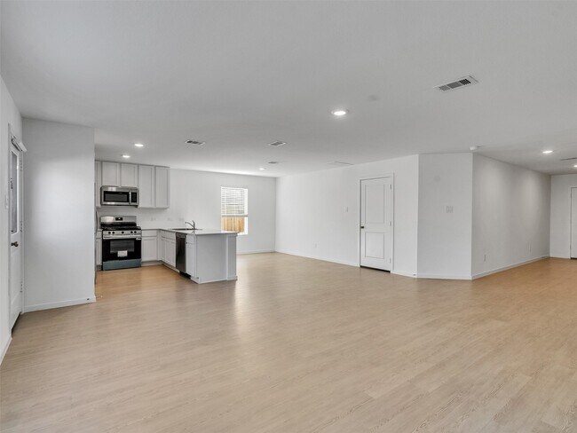 Building Photo - 12406 Lady Slipper Rd