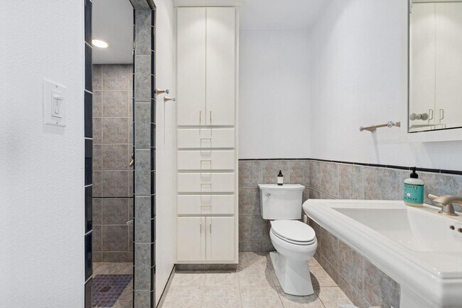 Building Photo - Whitefish Home with Great Lake Views