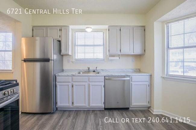 Building Photo - 6721 Central Hills Terrace