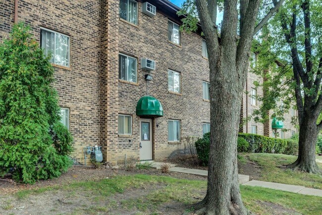 Building Photo - 8108 Waterbury Ct