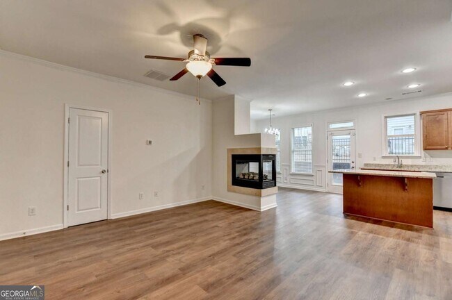 Building Photo - 979 Parkside Wood Ct