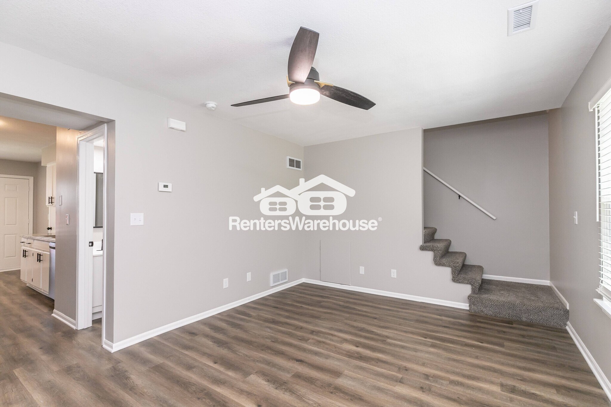 Building Photo - 145 N Crest Dr