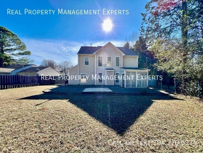 Building Photo - 9902 Redbud Tree Ct