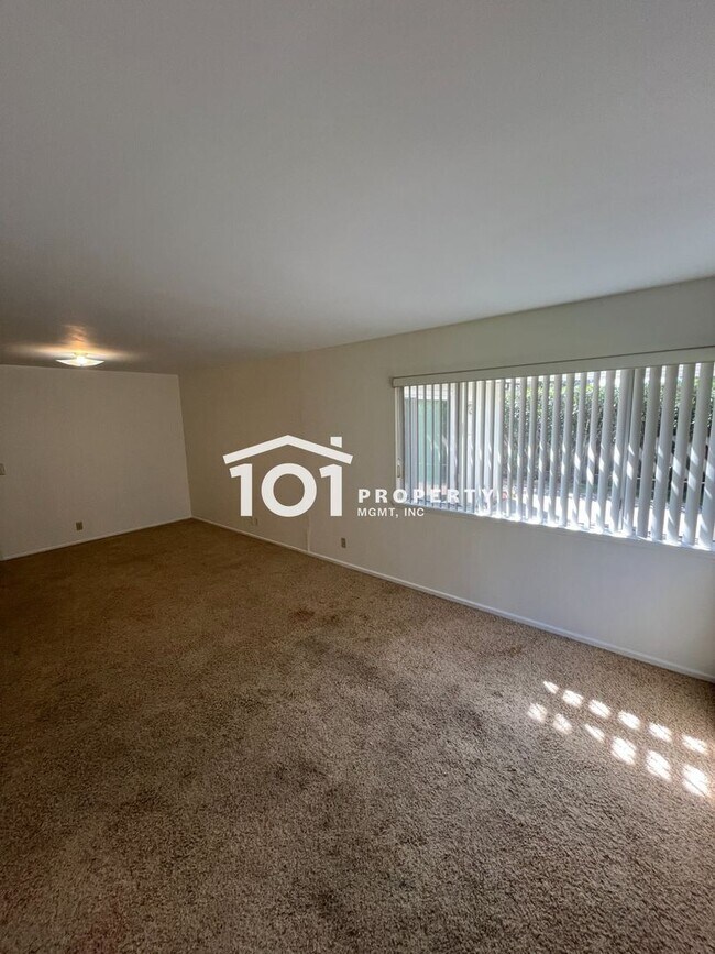 Building Photo - Spacious 3-Bedroom Home Near the Beach — Santa Barbara Shores