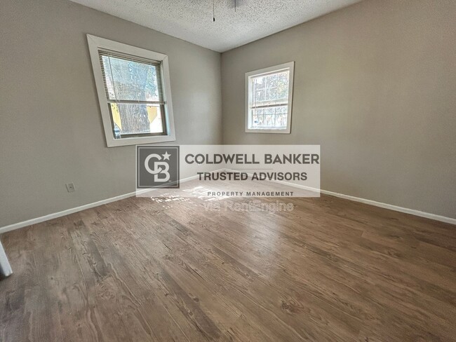 Building Photo - 1313 25th St