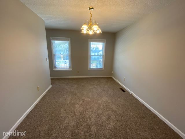 Building Photo - 4 br, 2.5 bath House - 7 Woodlea Ridge Ct
