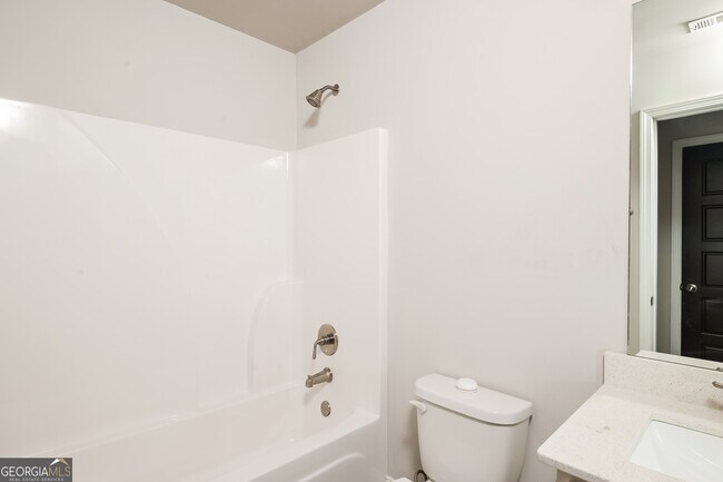 Building Photo - 767 Overlook Gln Dr