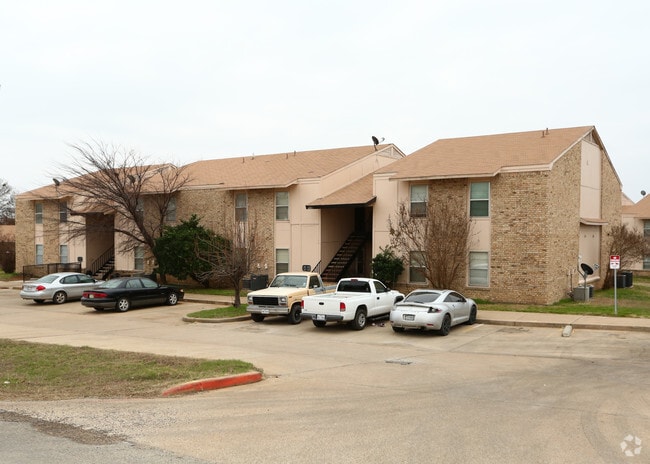 Building Photo - Waterwood Apartments