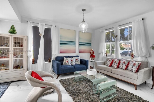 Building Photo - 19310 SW 16th St