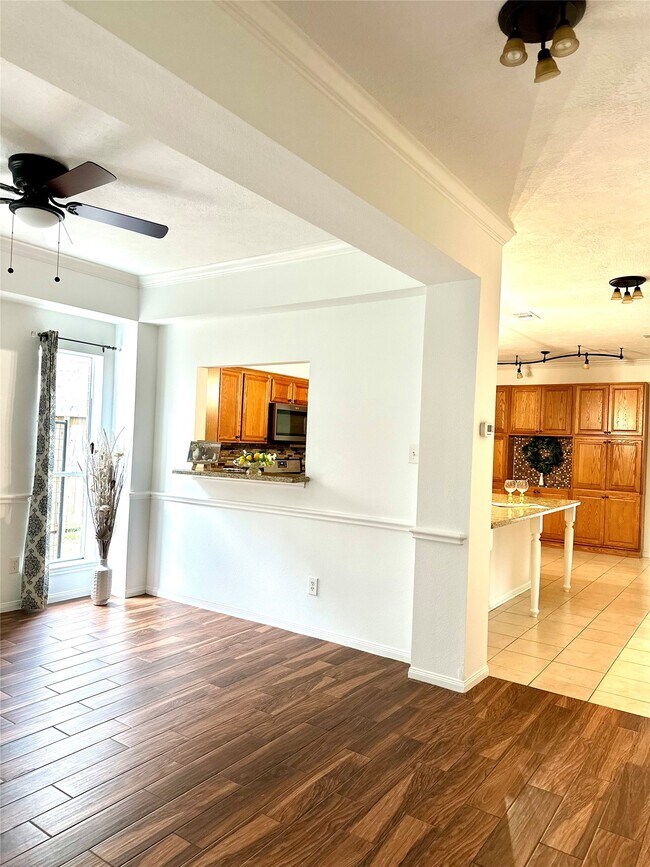 Building Photo - 24914 Aughton Ct