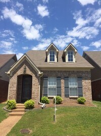 Building Photo - UNDER REPAIR!