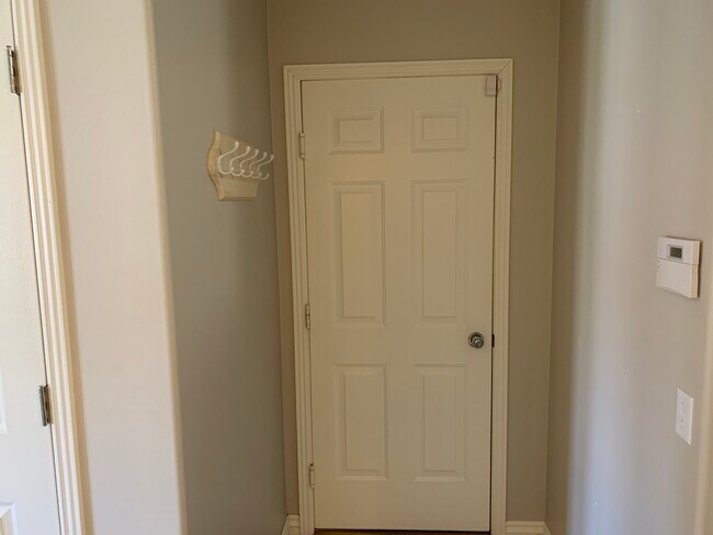 Building Photo - 325 E 100 S