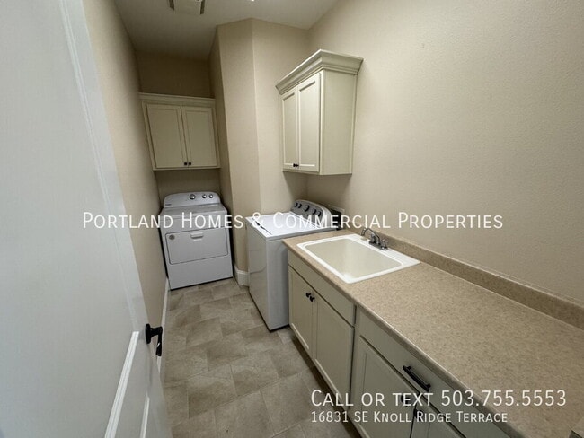 Building Photo - 16831 SE Knoll Ridge Terrace