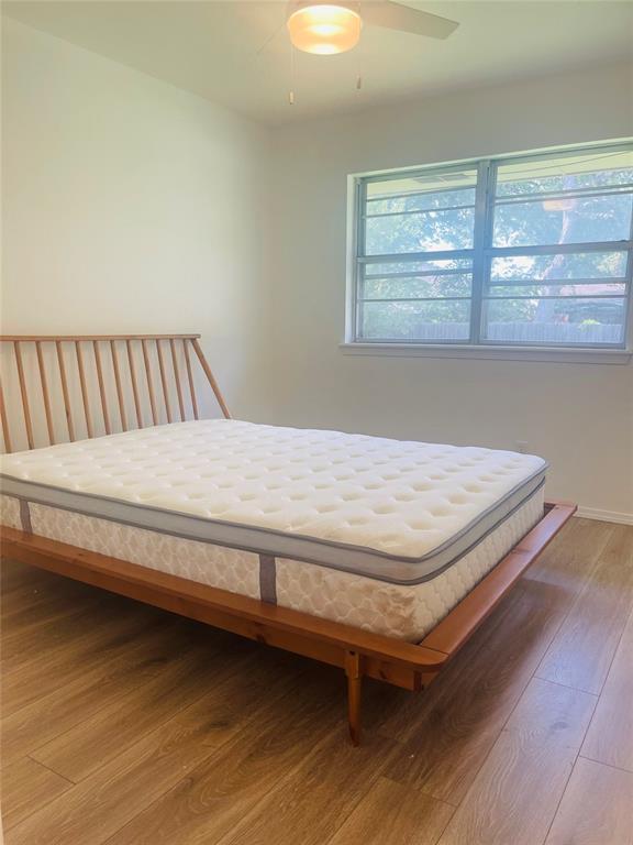 Building Photo - 1929 Meeker Dr