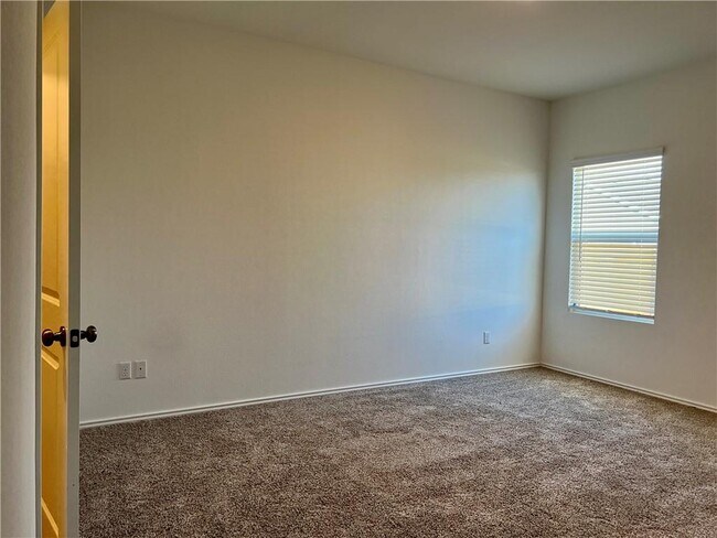 Building Photo - 1204 Rio Frio Ln