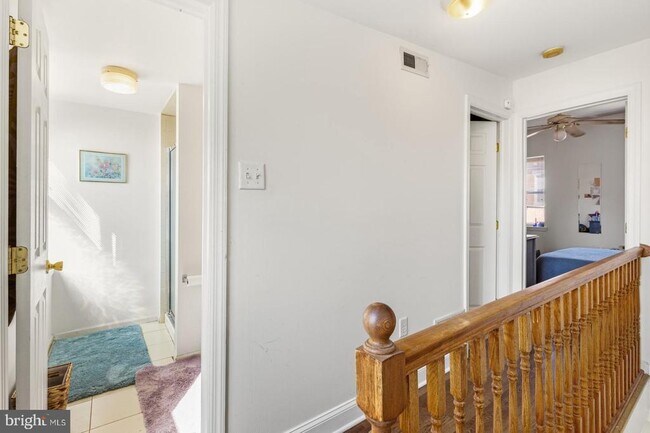 Building Photo - 1608 Swain St