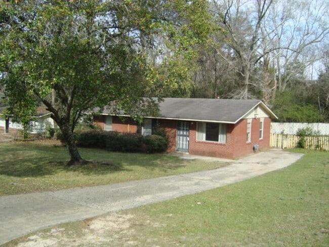 Building Photo - 1348 Baker St
