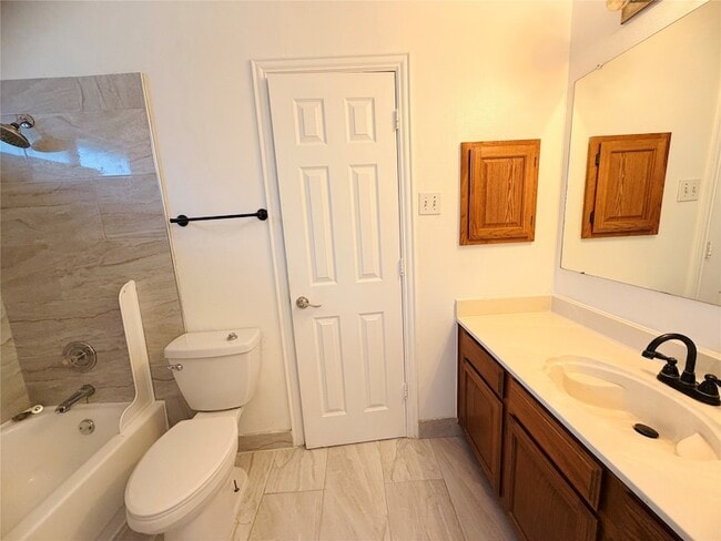 Building Photo - 434 Moonlight Way