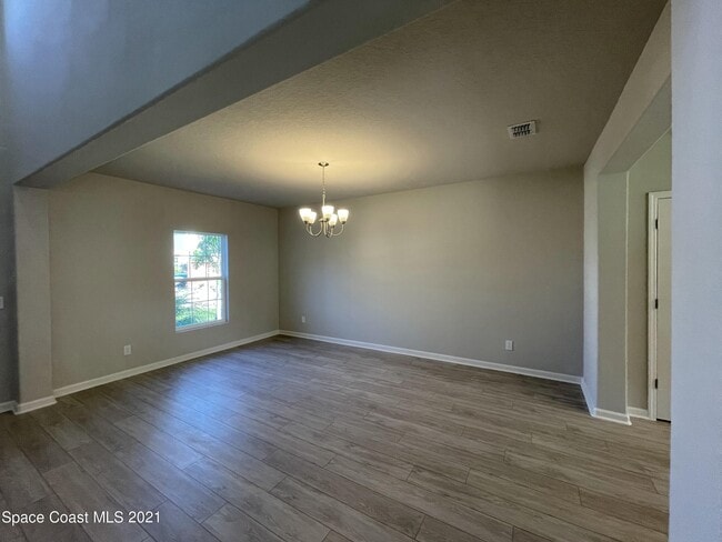 Building Photo - 655 Boughton Way