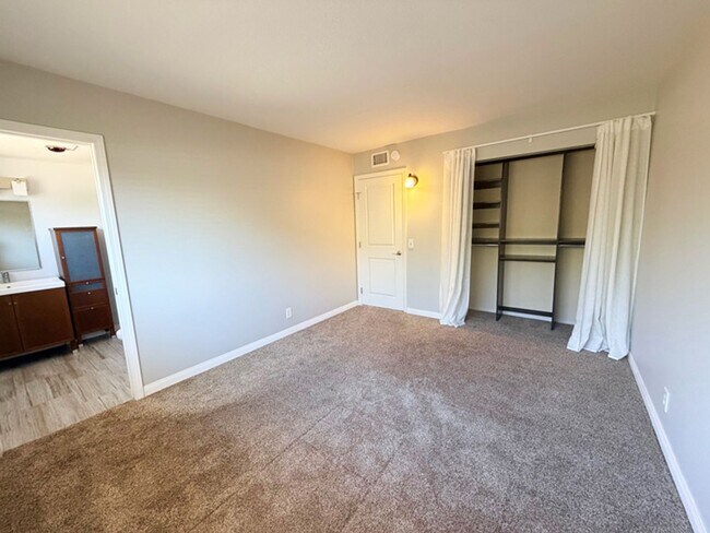 Building Photo - 3 Bed/ 2 Bath Brea Home w/Garage and Native Landscaped Yard