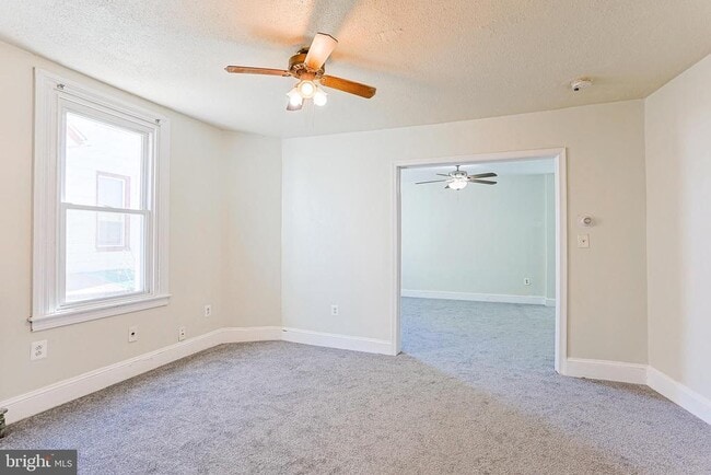 Building Photo - 349 S Springfield Rd