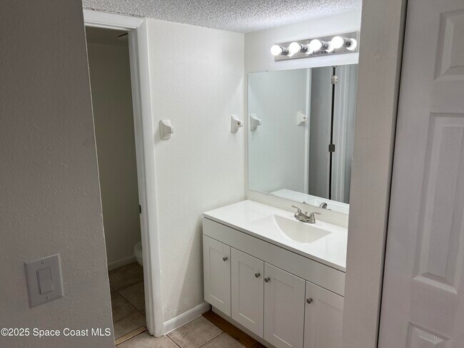 Building Photo - 1609 Sunny Brook Ln