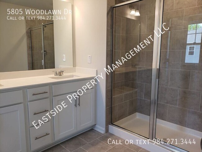Building Photo - 5805 Woodlawn Dr