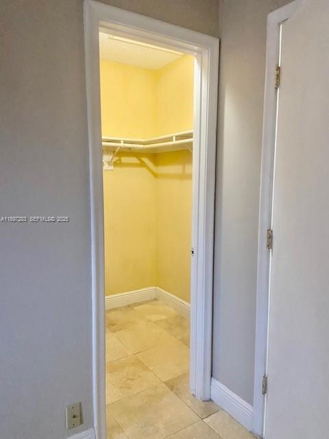 Building Photo - 5174 NE 6th Ave