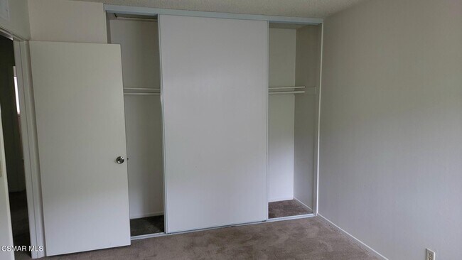 Building Photo - 3050 Wildwood Ave