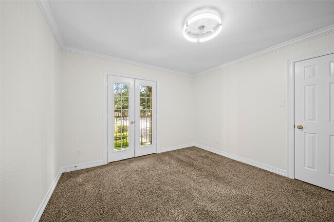 Building Photo - 1573 W Sam Houston Pkwy S