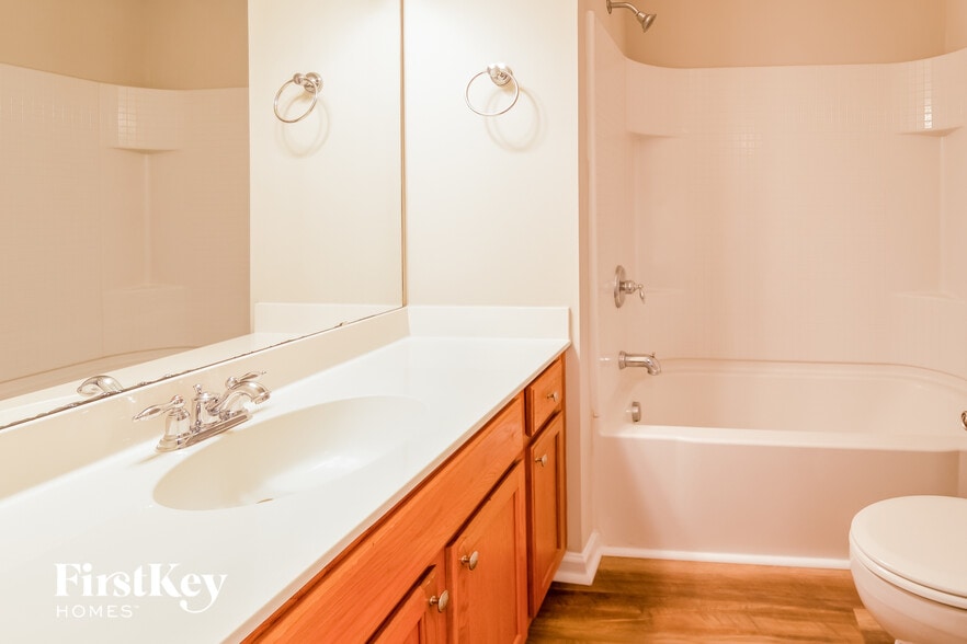 Building Photo - 8281 Little Sydneys Way