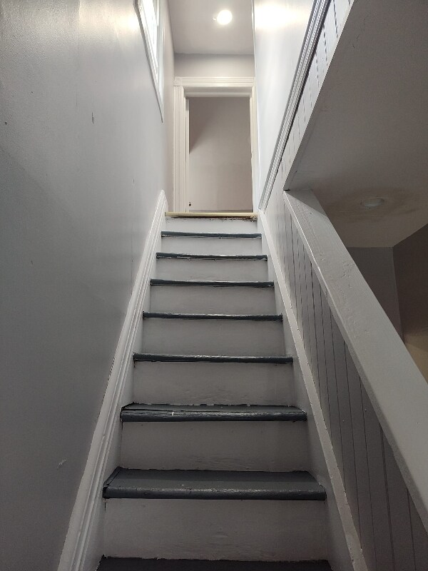 Building Photo - 71 Haledon Ave