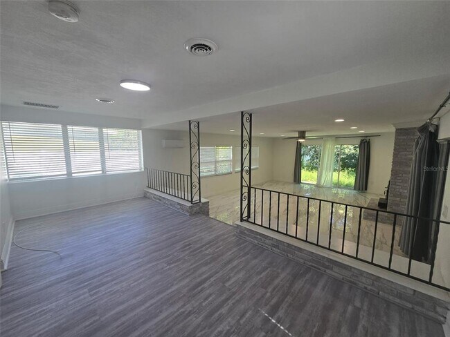Building Photo - 2909 Hargill Dr