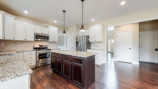 Building Photo - 802 Urton Woods Way