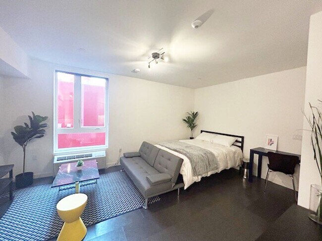 Interior Photo - Harvey Hillcrest