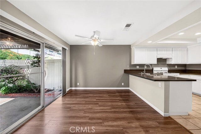 Building Photo - 2351 Applewood Cir