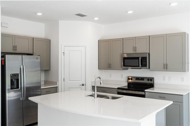 Building Photo - 15117 Cuzcorro Ct