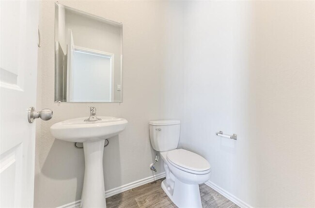 Building Photo - 16524 Cascading Pnes Ct