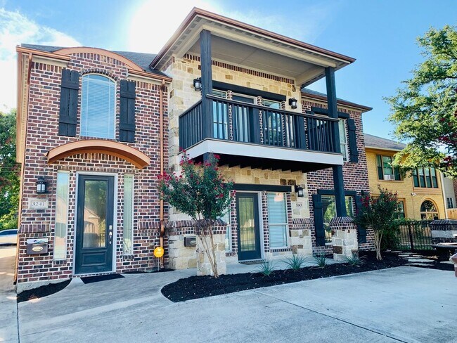 Building Photo - 3241 S University Dr