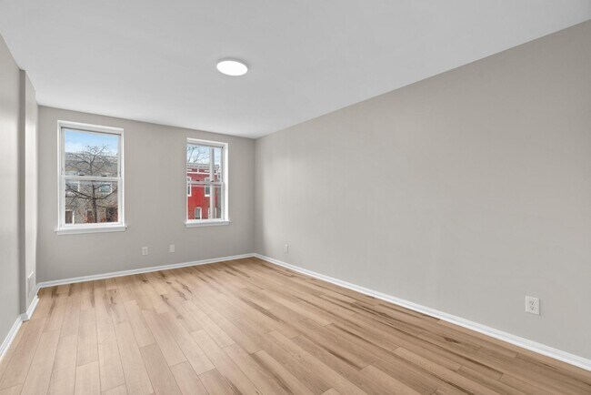 Building Photo - 2037 Jefferson St
