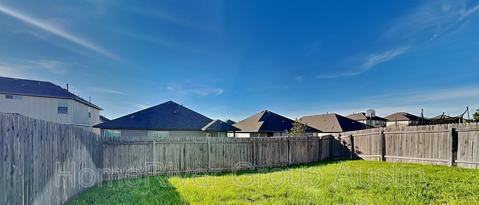 Building Photo - 322 Wapiti Rd