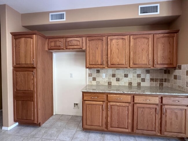 Building Photo - 92 W Barcelona Ln