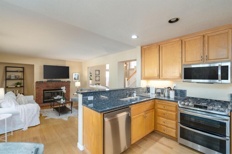 Building Photo - 2532 Tapestry Way