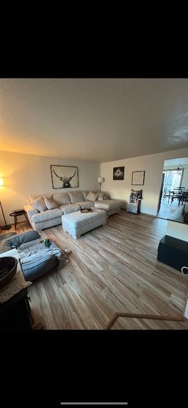 Building Photo - 118 Chickadee Dr