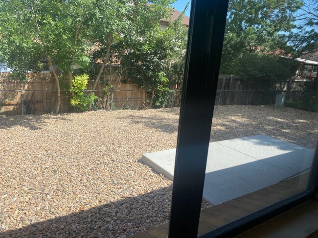 Building Photo - 9120-9122 Osceola St